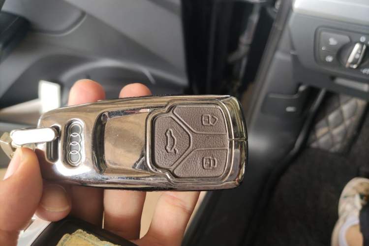 Used Audi Q5L 2020 40 TFSI Prestige Fashion Edition Vehicle Key