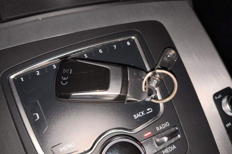 Used Audi Q5L 2020 40 TFSI Prestige Fashion Edition Vehicle Key