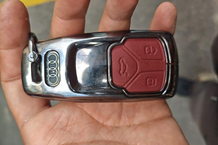 Used Audi Q5L 2020 40 TFSI Prestige Fashion Edition Vehicle Key
