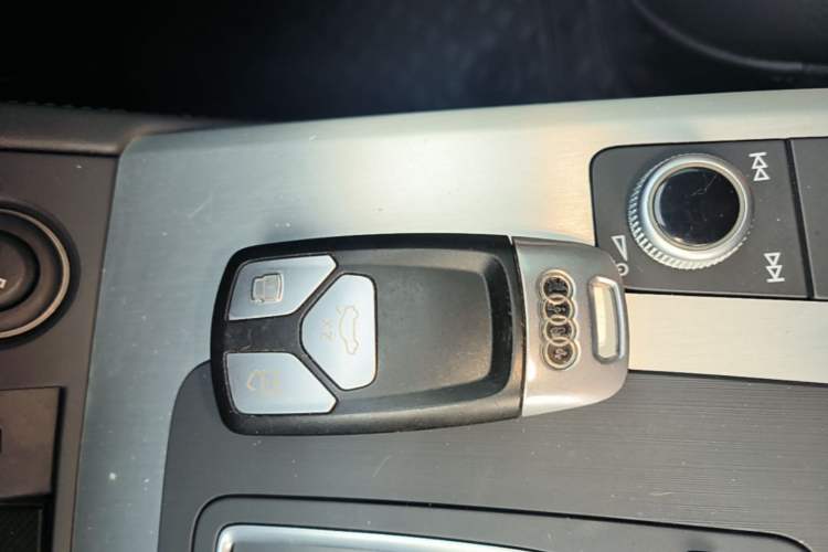 Used Audi Q5L 2020 Updated 40 TFSI Prestige Fashion Edition Vehicle Key