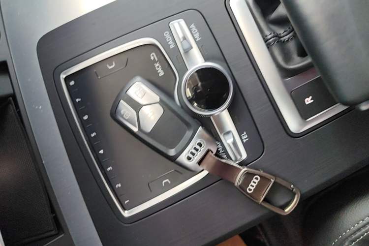 Used Audi Q5L 2020 40 TFSI Prestige Fashion Edition Vehicle Key