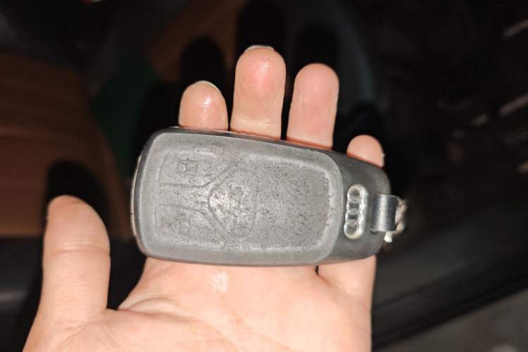 Used Audi Q5L 2020 40 TFSI Prestige Fashion Edition Vehicle Key