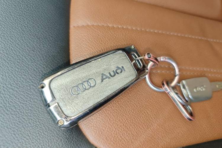 Used Audi Q5L 2020 45 TFSI Prestige Fashion Model Vehicle Key