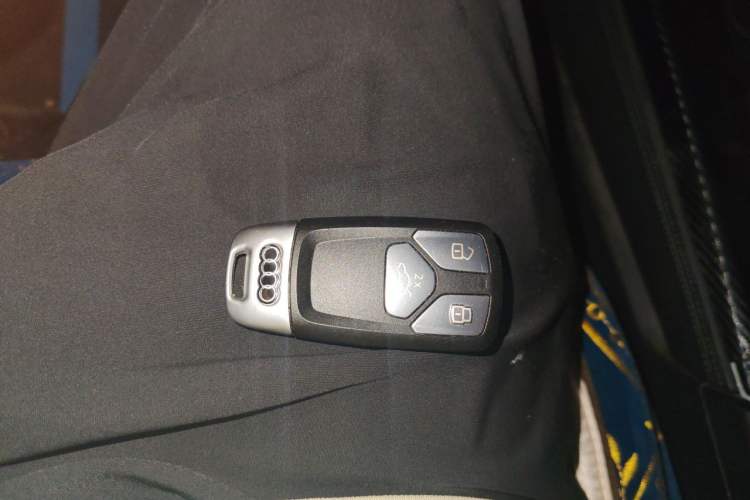 Used Audi Q5L 2020 Revised 40 TFSI Prestige Edition Vehicle Key