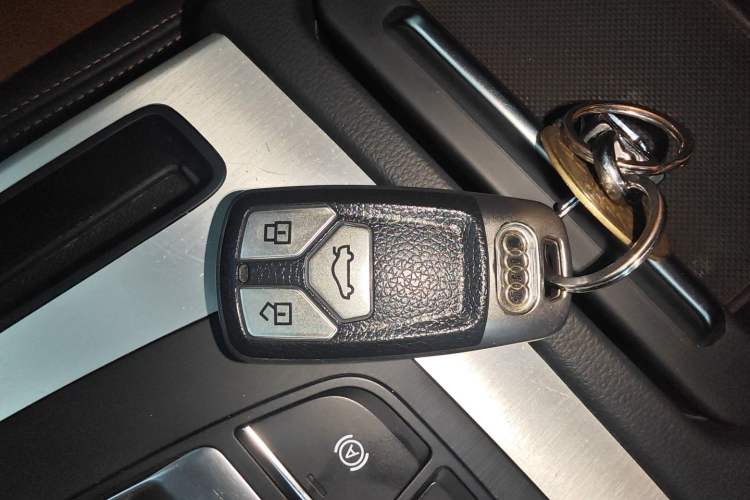 Used Audi Q5L 2020 40 TFSI Prestige Fashion Edition Vehicle Key
