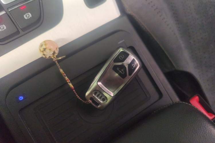 Used Audi Q5L 2020 40 TFSI Prestige Fashion Edition Vehicle Key