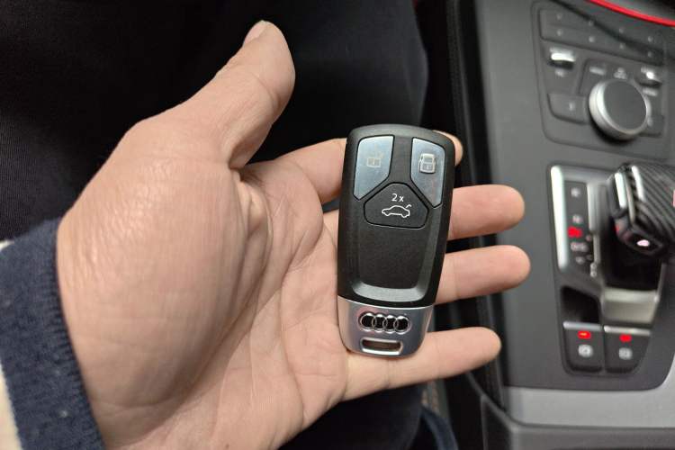 Used Audi Q5L 2020 Revised 40 TFSI Prestige Edition Vehicle Key
