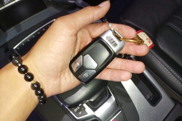 Used Audi Q5L 2020 Updated 40 TFSI Prestige Fashion Edition Vehicle Key