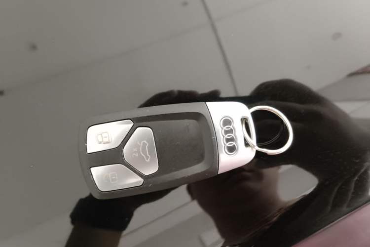 Used Audi Q5L 2020 Updated 40 TFSI Prestige Fashion Edition Vehicle Key