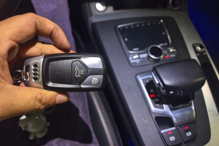 Used Audi Q5L 2020 40 TFSI Prestige Fashion Edition Vehicle Key