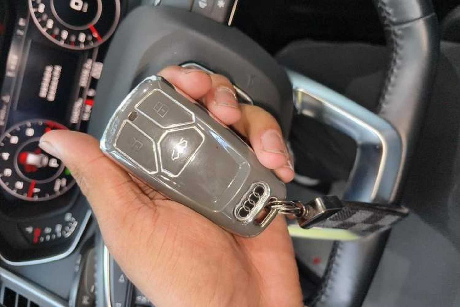 Used Audi Q5L 2020 45 TFSI Prestige Sport Edition Vehicle Key