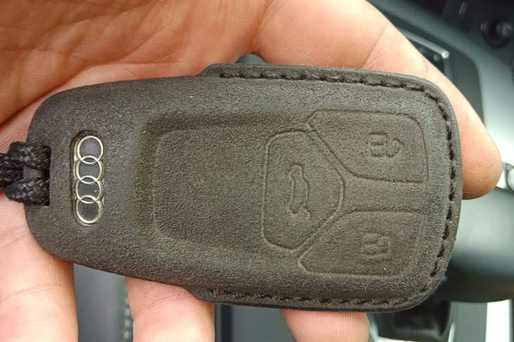 Used Audi Q5L 2020 Updated 40 TFSI Prestige Fashion Edition Vehicle Key