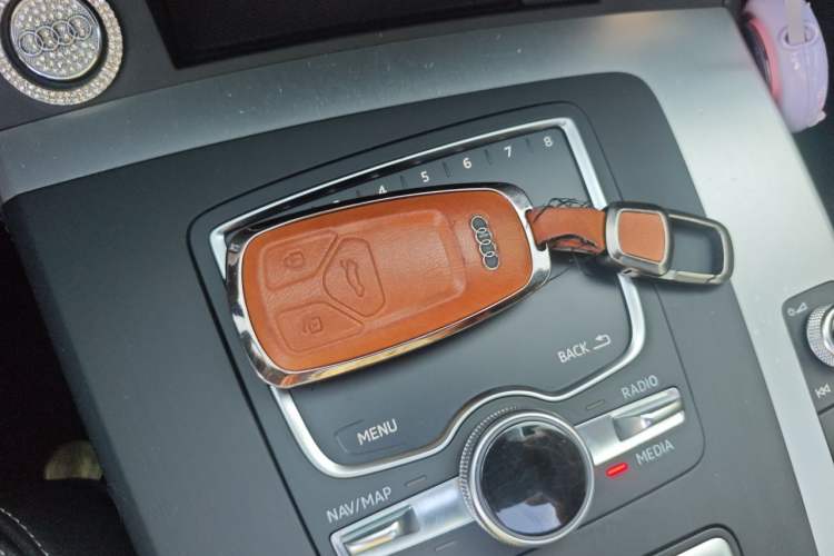 Used Audi Q5L 2020 Updated 40 TFSI Prestige Fashion Edition Vehicle Key