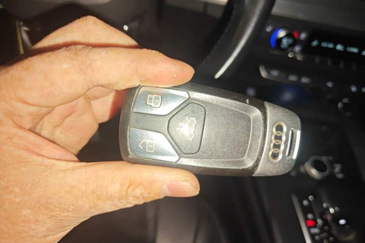 Used Audi Q5L 2020 40 TFSI Prestige Fashion Edition Vehicle Key
