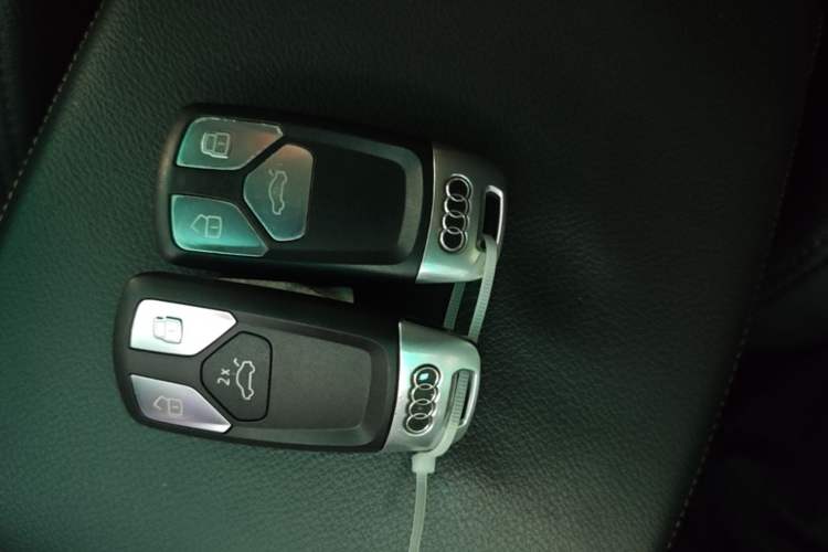 Used Audi Q5L 2020 Revised 40 TFSI Prestige Edition Vehicle Key