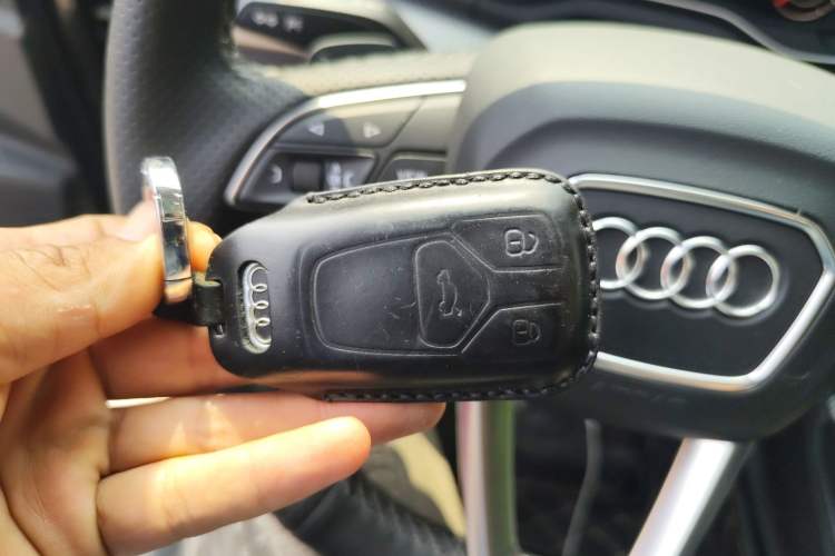 Used Audi Q5L 2020 45 TFSI Prestige Fashion Model Vehicle Key