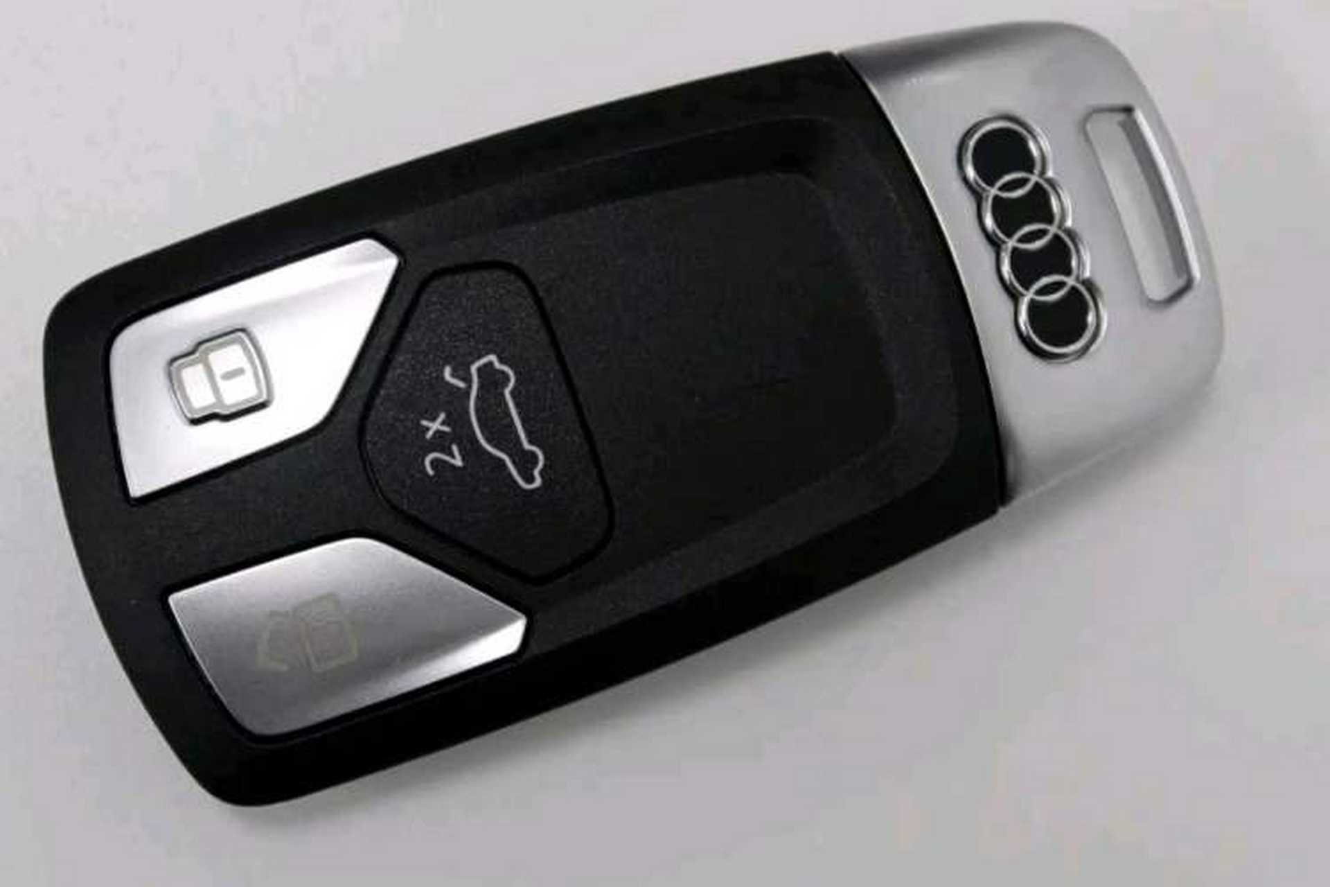 Used Audi Q5L 2020 45 TFSI Prestige Fashion Model Vehicle Key