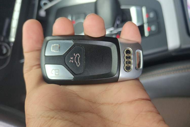 Used Audi Q5L 2020 Revised 40 TFSI Prestige Edition Vehicle Key