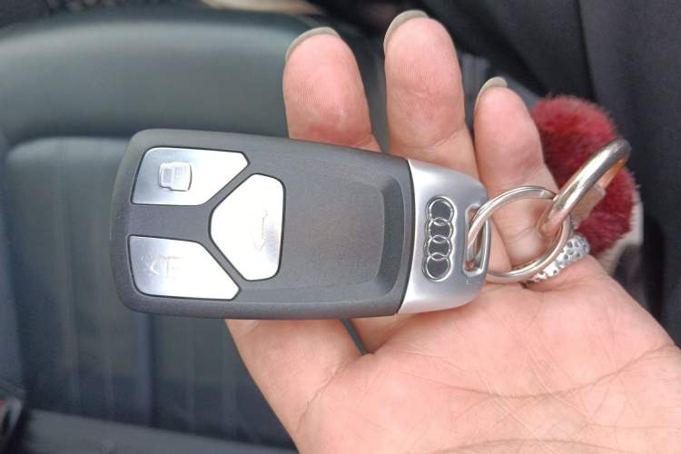 Used Audi Q5L 2020 40 TFSI Prestige Fashion Edition Vehicle Key