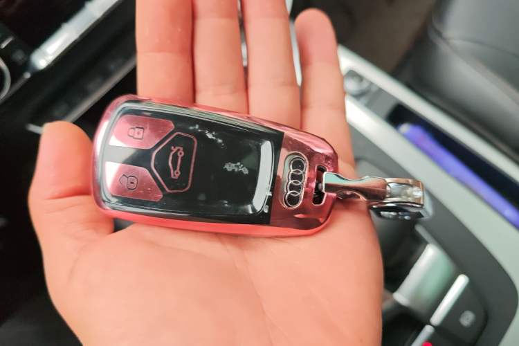 Used Audi Q5L 2020 40 TFSI Prestige Fashion Edition Vehicle Key