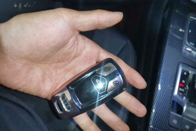 Used Audi Q5L 2020 45 TFSI Prestige Fashion Model Vehicle Key
