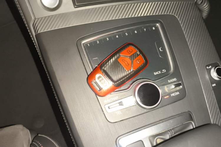 Used Audi Q5L 2020 45 TFSI Prestige Sport Edition Vehicle Key