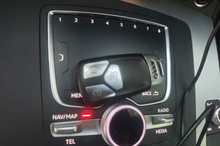 Used Audi Q5L 2020 40 TFSI Prestige Fashion Edition Vehicle Key