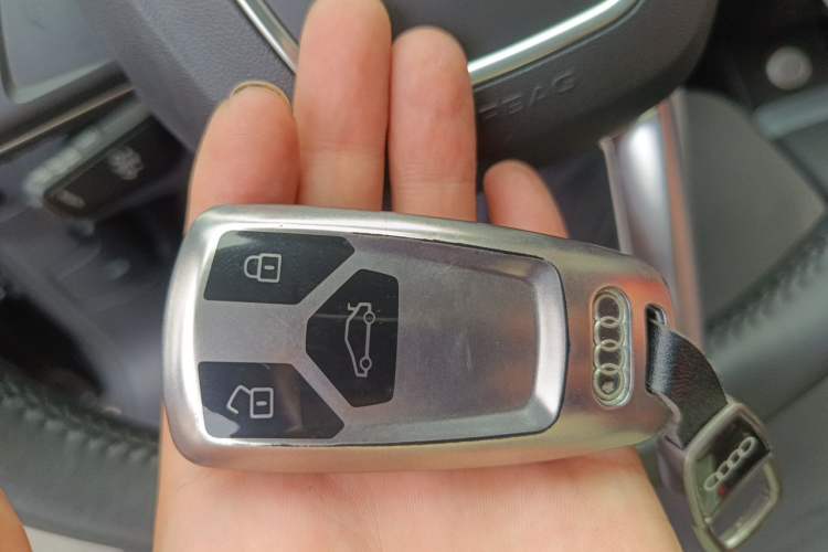 Used Audi Q5L 2020 Revised 40 TFSI Prestige Edition Vehicle Key