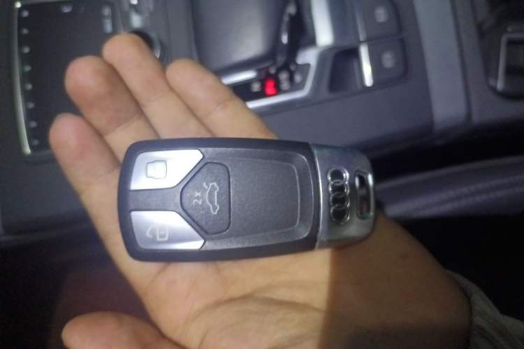 Used Audi Q5L 2020 40 TFSI Prestige Fashion Edition Vehicle Key