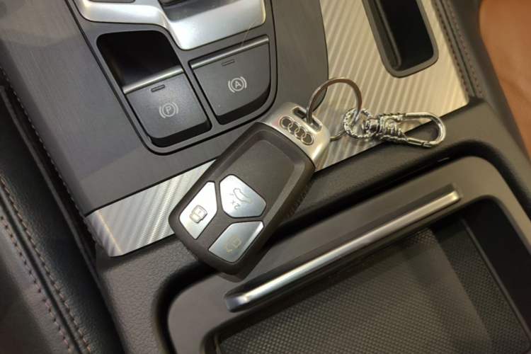 Used Audi Q5L 2020 40 TFSI Prestige Fashion Edition Vehicle Key
