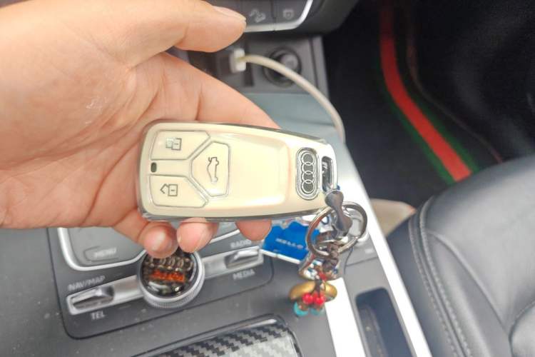 Used Audi Q5L 2020 Updated 40 TFSI Prestige Fashion Edition Vehicle Key