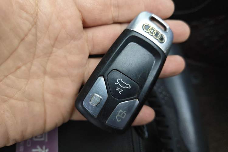 Used Audi Q5L 2020 Revised 40 TFSI Prestige Edition Vehicle Key