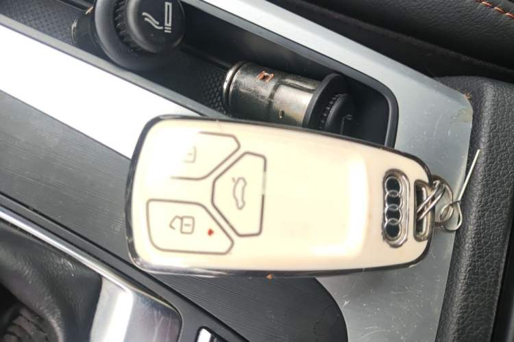 Used Audi Q5L 2020 Revised 40 TFSI Prestige Edition Vehicle Key