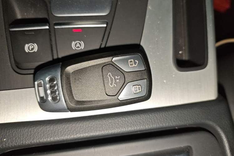 Used Audi Q5L 2020 40 TFSI Prestige Edition Vehicle Key