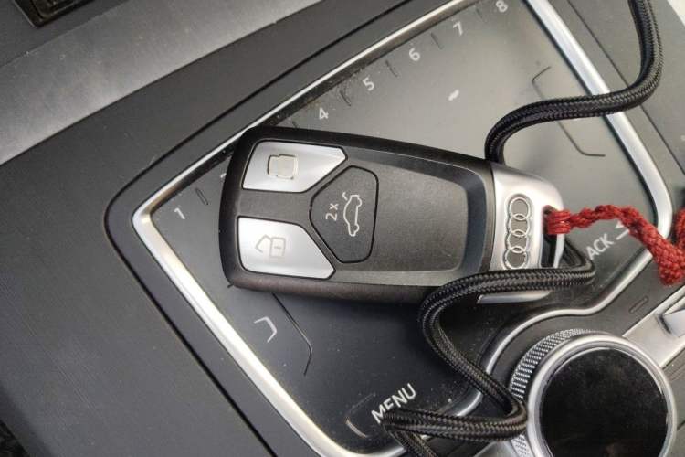 Used Audi Q5L 2020 40 TFSI Prestige Fashion Edition Vehicle Key