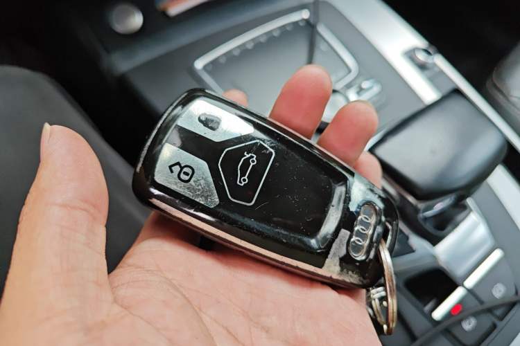 Used Audi Q5L 2020 40 TFSI Prestige Fashion Edition Vehicle Key