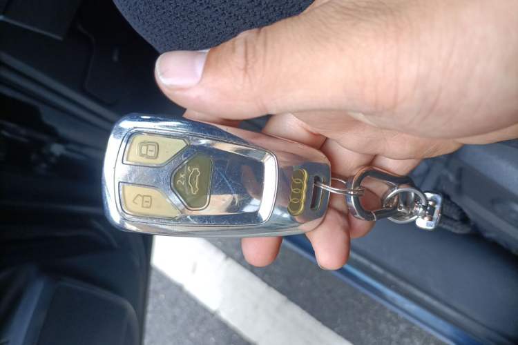Used Audi Q5L 2020 40 TFSI Prestige Edition Vehicle Key
