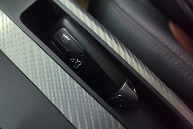 Used Audi Q5L 2020 45 TFSI Prestige Fashion Model Vehicle Key