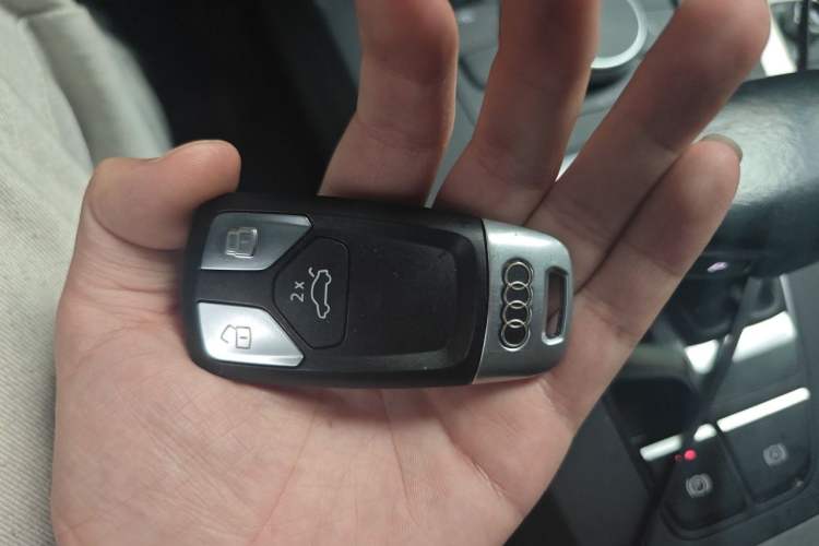 Used Audi Q5L 2020 Revised 40 TFSI Prestige Edition Vehicle Key