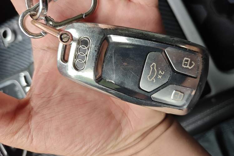Used Audi Q5L 2020 40 TFSI Prestige Fashion Edition Vehicle Key