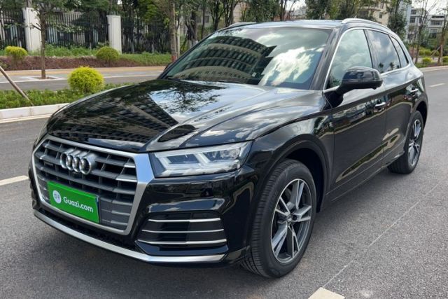 Ojetý Audi Q5L 2020 Updated 40 TFSI Prestige Fashion Edition