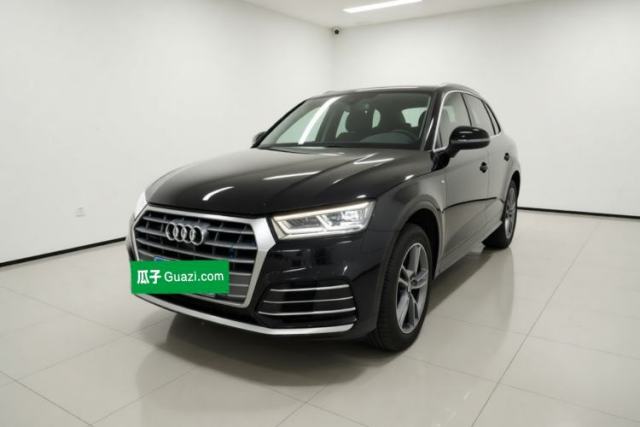 Ojetý Audi Q5L 2020 45 TFSI Prestige Fashion Model