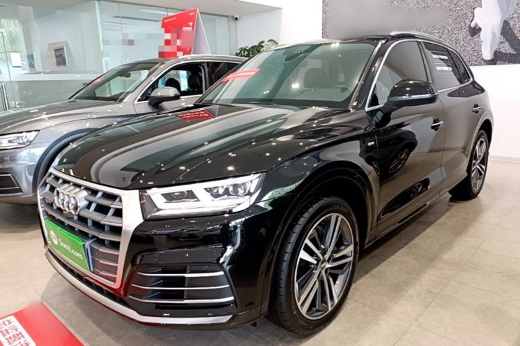 Używany Audi Q5L 2020 45 TFSI Prestige Fashion Model Guazi used car, China used car export, Used car for sale, Used cars, Cheapest cars for sale
