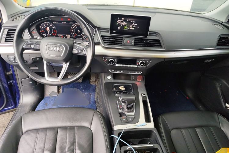 Used Audi Q5L 2020 Updated 40 TFSI Prestige Fashion Edition Center Console