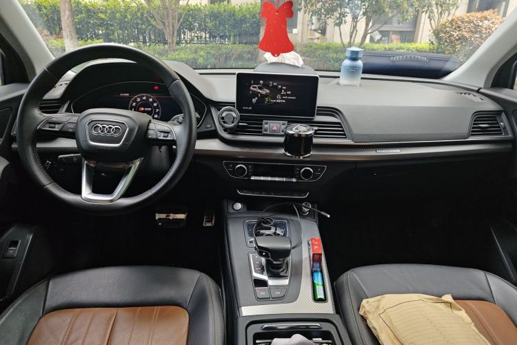 Used Audi Q5L 2020 45 TFSI Prestige Fashion Model Center Console