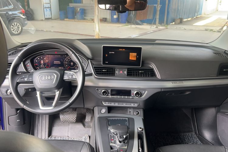 Used Audi Q5L 2020 Updated 40 TFSI Prestige Fashion Edition Center Console