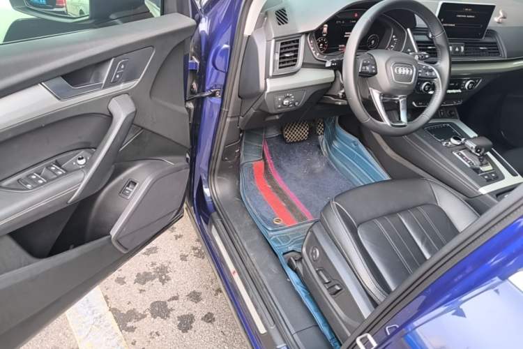 Used Audi Q5L 2020 Updated 40 TFSI Prestige Fashion Edition Driver Seat