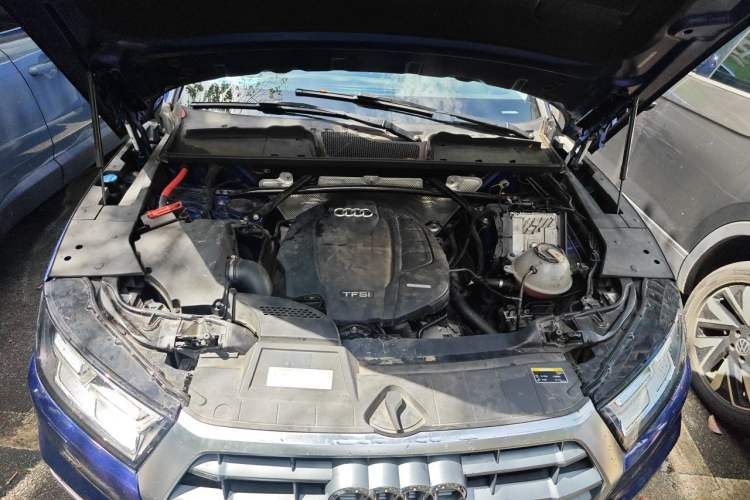 Used Audi Q5L 2020 Updated 40 TFSI Prestige Fashion Edition Engine Bay