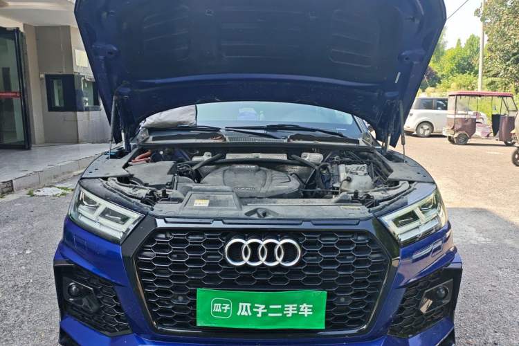 Used Audi Q5L 2020 Updated 40 TFSI Prestige Fashion Edition Engine Bay