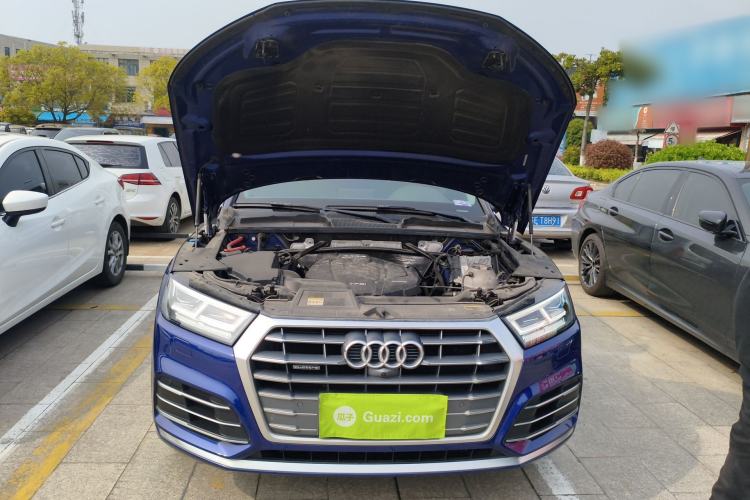 Used Audi Q5L 2020 45 TFSI Prestige Fashion Model Engine Bay